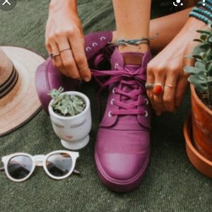 EUC BANGS High Top Sneakers - Amethyst